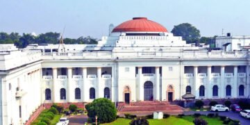 बंगाल में लागू होगा UCC? सोमवार को विधानसभा में पेश हो सकता है बिल