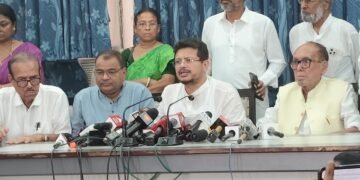 तृणमूल में बड़ा सियासी उलटफेर! ऋतब्रत बने विपक्ष के नेता, स्पीकर ने दी मान्यता, विधानसभा में मिला नया कक्ष