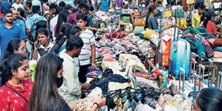 बाज़ारों के 45 फीट के दायरे में नहीं बैठ पाएंगे हाकर