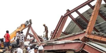 कोलकाता में तृणमूल के समय में छूट पाए सभी कंस्ट्रक्शन की राज्य सरकार जांच करेगी, 31 जुलाई तक काम बंद रहेगा