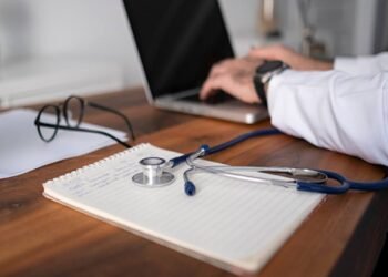 NEET-UG 2026 री-एग्जाम: सरकार ने जारी किए हेल्पलाइन नंबर