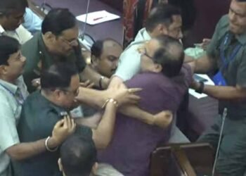 पश्चिम बंगाल विधानसभा में हंगामा: टीएमसी विधायक कुणाल घोष निलंबित