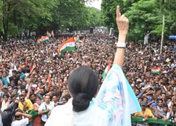 ममता बनर्जी का बड़ा ऐलान: जरूरत पड़ी तो जंतर-मंतर आंदोलन में खुद होंगी शामिल