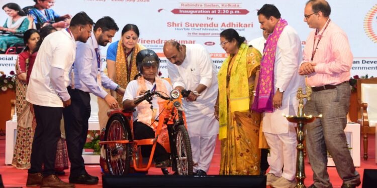कोलकाता में 31वें दिव्य कला मेले का शुभारंभ