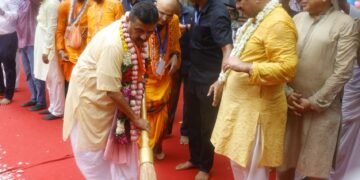 मुख्यमंत्री ने कोलकाता में ISKCON रथयात्रा का किया शुभारंभ