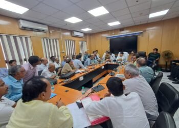 पश्चिम बंगाल के 1.5 लाख श्रमिकों के लिए बड़ी खुशखबरी, वेतन में होगी लगभग ₹2,000 की बढ़ोतरी