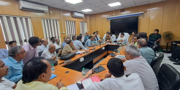 पश्चिम बंगाल के 1.5 लाख श्रमिकों के लिए बड़ी खुशखबरी, वेतन में होगी लगभग ₹2,000 की बढ़ोतरी