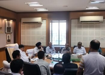 पश्चिम बंगाल में VLTD परियोजना की समीक्षा, परिवहन मंत्री ने दिए अहम निर्देश