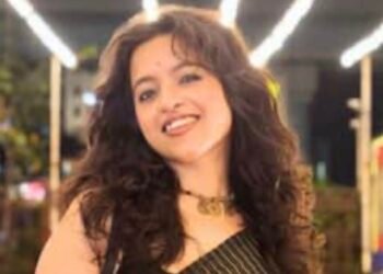 न्यूटाउन के फ्लैट में युवती का मिला शव, बगल में युवक पड़ा था लहूलुहान