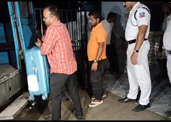 न्यूटाउन हवाला रैकेट का भंडाफोड़: 2 करोड़ से ज्यादा नकदी बरामद, 7 गिरफ्तार