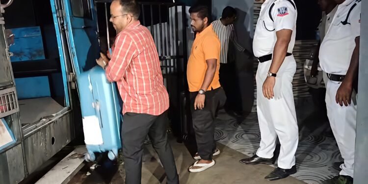 न्यूटाउन हवाला रैकेट का भंडाफोड़: 2 करोड़ से ज्यादा नकदी बरामद, 7 गिरफ्तार