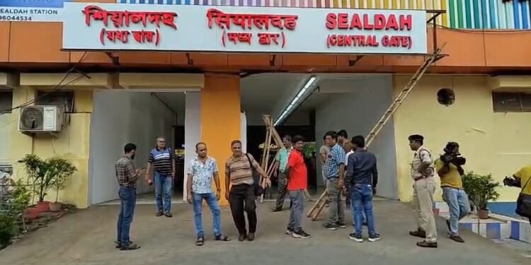 समर्पित प्रवेश एवं निकास गेट