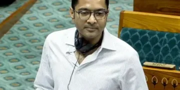 चिकित्सा के लिए विदेश जा पाएंगे अभिषेक !