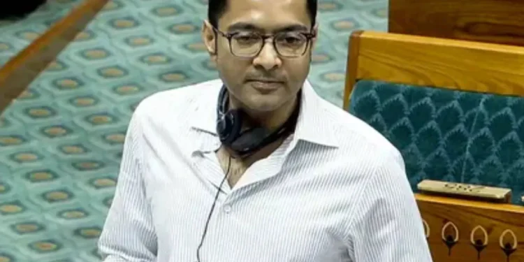 चिकित्सा के लिए विदेश जा पाएंगे अभिषेक !