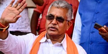 जादवपुर में देश-विरोधी नारे लगे तो की जाएगी ‘सर्जिकल स्ट्राइक’