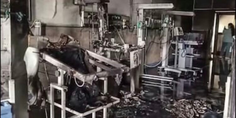 अमरावती के अस्पताल में आग, 3 बच्चों की मौत
