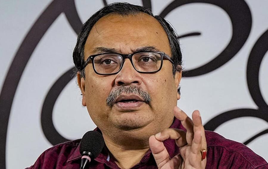 कुणाल घोष की ओर से उनके वकील बिस्वरूप भट्टाचार्य ने कलकत्ता हाई कोर्ट के जस्टिस सौगत भट्टाचार्य की बेंच के समक्ष याचिका दायर की। याचिका में मामले की अर्जेंट सुनवाई की मांग की गई थी।