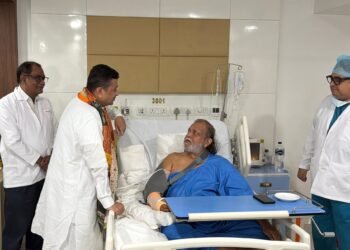 मिथुन चक्रवर्ती को देखने अस्पताल पहुंचे सीएम सुवेंदु अधिकारी