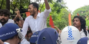 जादवपुर यूनिवर्सिटी के अंदर पनप रहा असंतोष अब सड़कों पर पहुंचा