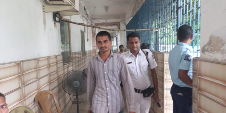 सोना-चांदी के गहनों की तस्करी का भंडाफोड़