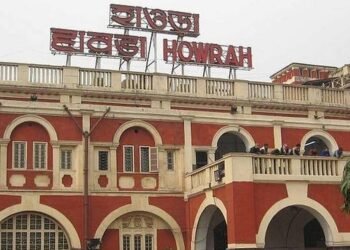 दुर्गापूजा पर हावड़ा से 174 स्पेशल ट्रेनें, टिकट काउंटरों पर भी खास इंतजाम