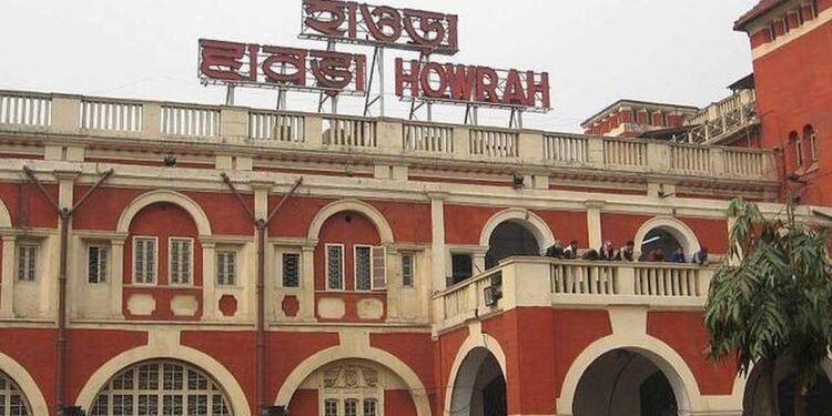 दुर्गापूजा पर हावड़ा से 174 स्पेशल ट्रेनें, टिकट काउंटरों पर भी खास इंतजाम