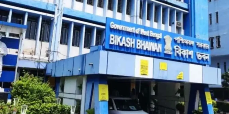 ICT कंप्यूटर शिक्षक बेरोजगार, पूजा से पहले विकास भवन अभियान