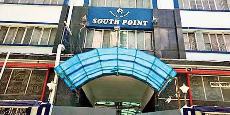 साउथ प्वाइंट स्कूल में छात्र पर हमला, कक्षा 9 का छात्र घायल