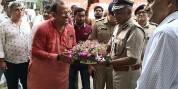 एलेन पार्क दुर्गा पूजा की तैयारियों का पुलिस कमिश्नर ने लिया जायजा