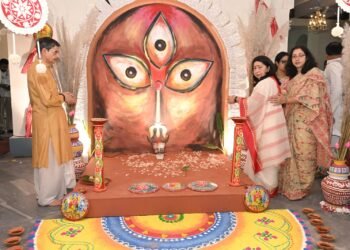दुर्गा पूजा पर राज्यपाल आरएन रवि का संदेश, सोनार बांग्ला बनाने की अपील