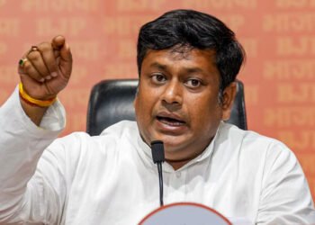 दक्षिण नारायणपुर में BJP कार्यालय का शिलान्यास, ममता पर बरसे सुकांत